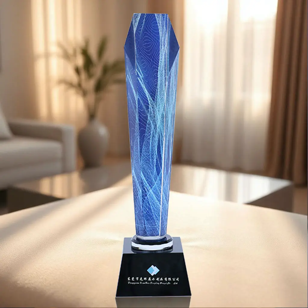 Cúp pha lê khối cao cấp mã 130