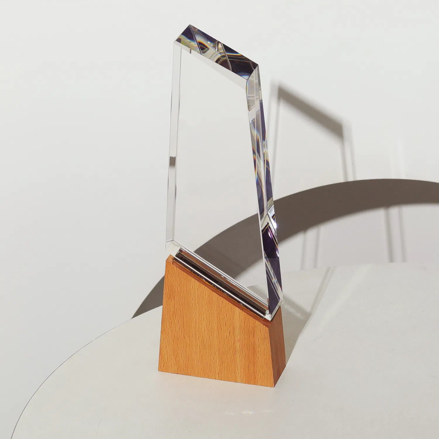 Cúp pha lê cao cấp kết hợp đế gỗ mã 155