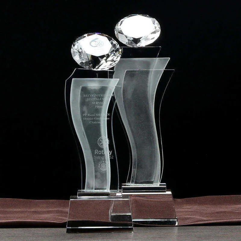 Cúp pha lê kim cương - brother golf club mã 176