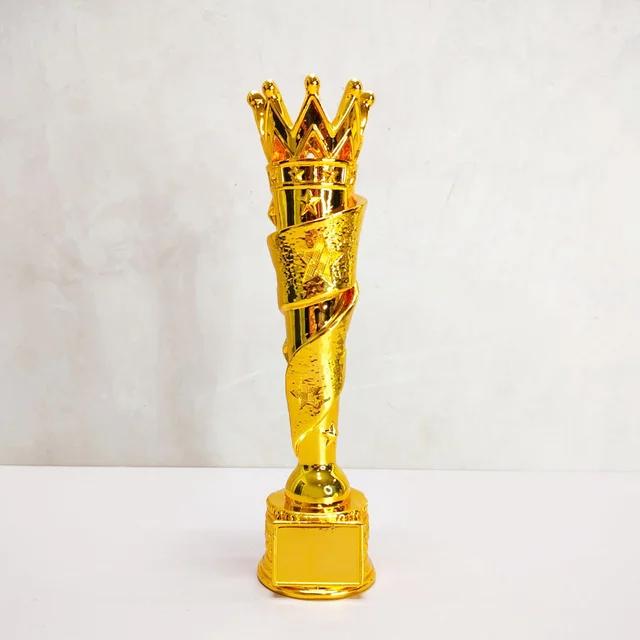 Cúp hoa hậu nhựa đế pha lê mã 224