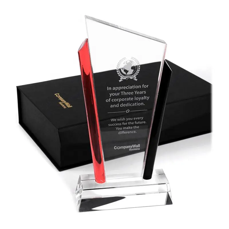 Cúp pha lê nhọn ốp viền thân cúp mã 277