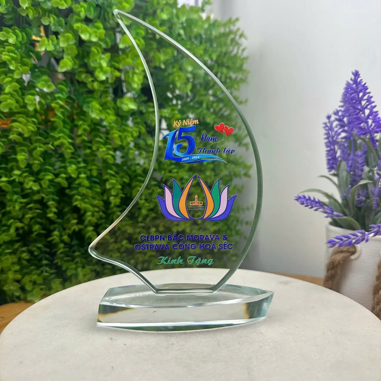 Kỷ niệm chương pha lê cánh buồm mã 030